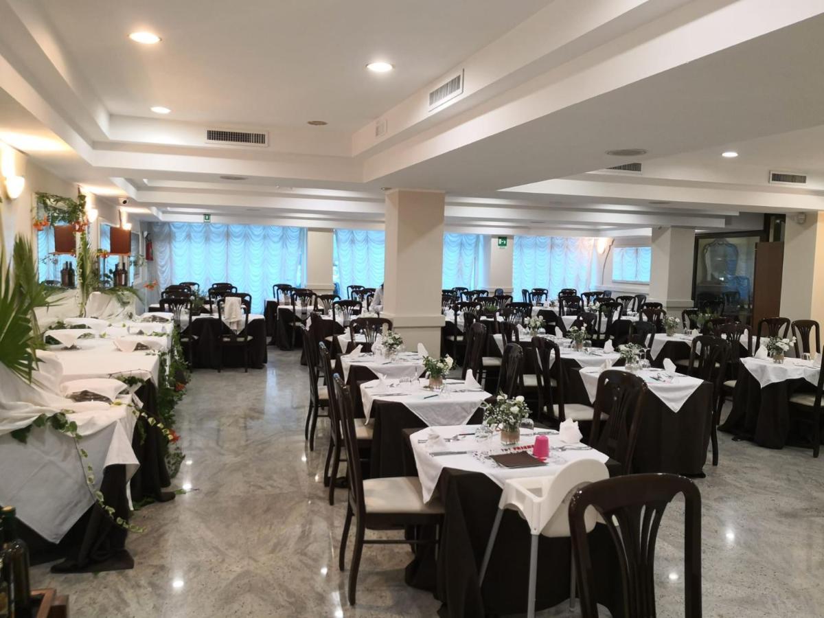 Hotel Borgo Marina 로디가르가니코 외부 사진
