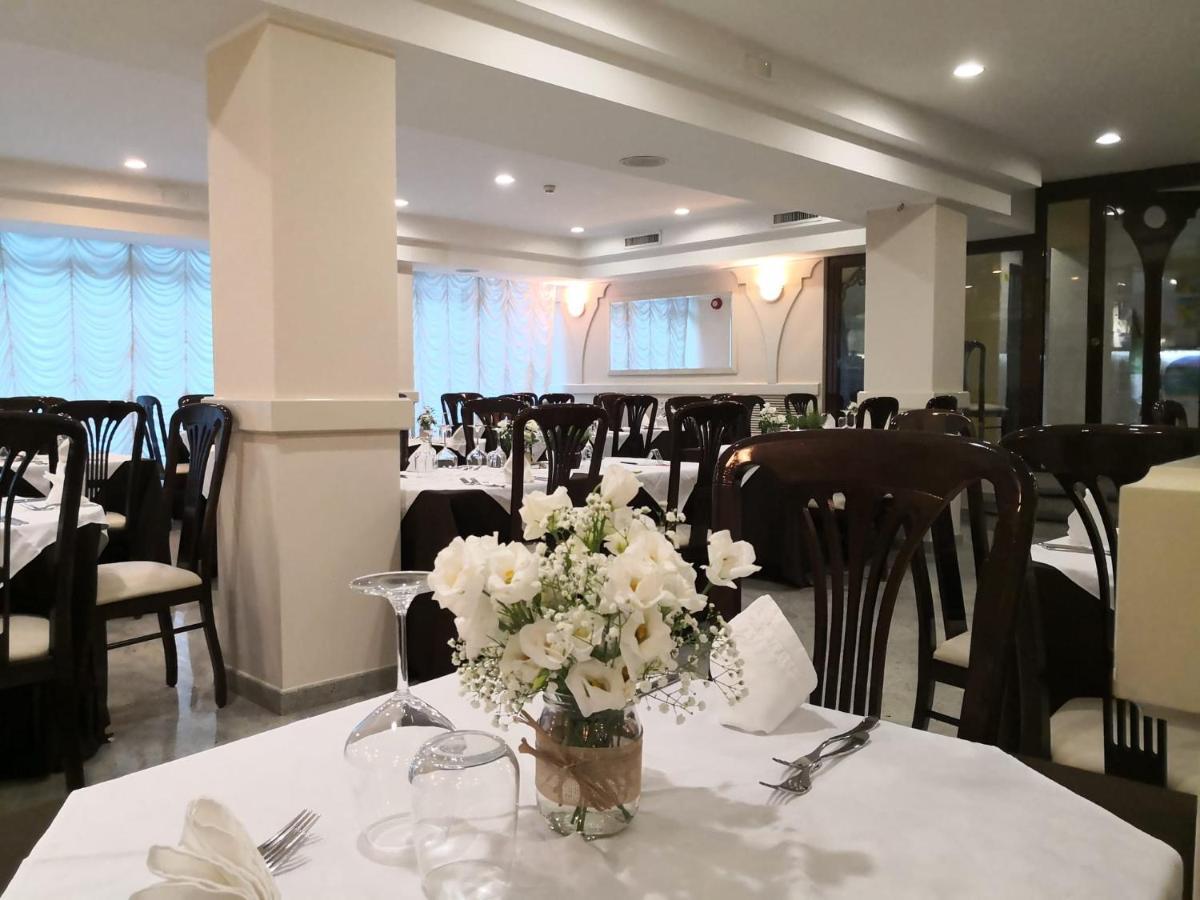 Hotel Borgo Marina 로디가르가니코 외부 사진